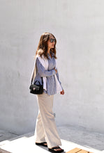 Загрузить изображение в средство просмотра галереи, Блуза шелковая классическая