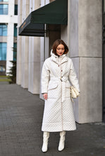 Загрузить изображение в средство просмотра галереи, Пальто стеганое со съемным капюшоном ecru