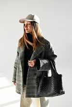 Загрузить изображение в средство просмотра галереи, Жакет-полупальто на поясе