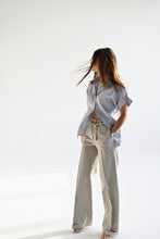 Загрузить изображение в средство просмотра галереи, UNI6 | Брюки прямого кроя с простроченными стрелками