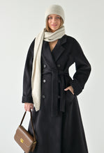 Загрузить изображение в средство просмотра галереи, Пальто двубортное с цельнокроеным рукавом