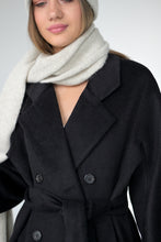 Загрузить изображение в средство просмотра галереи, Пальто двубортное с цельнокроеным рукавом