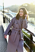 Загрузить изображение в средство просмотра галереи, Пальто двубортное с цельнокроеным рукавом