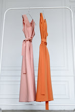 Загрузить изображение в средство просмотра галереи, Платье с V-образным вырезом