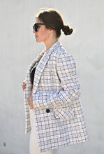 Загрузить изображение в средство просмотра галереи, Жакет двубортный