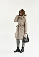 Загрузить изображение в средство просмотра галереи, Парка утепленная с капюшоном