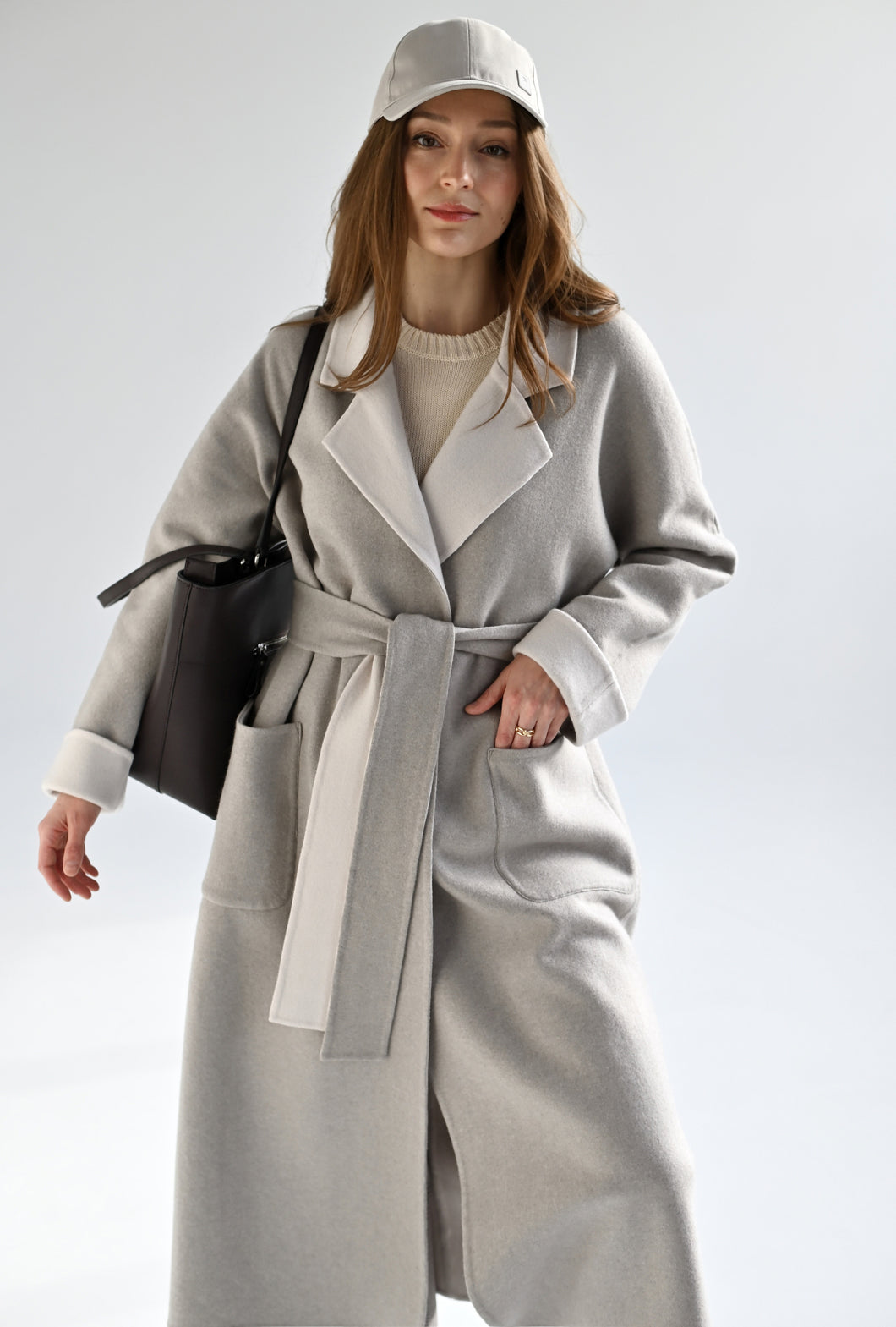 Пальто-халат с цельнокроеным рукавом